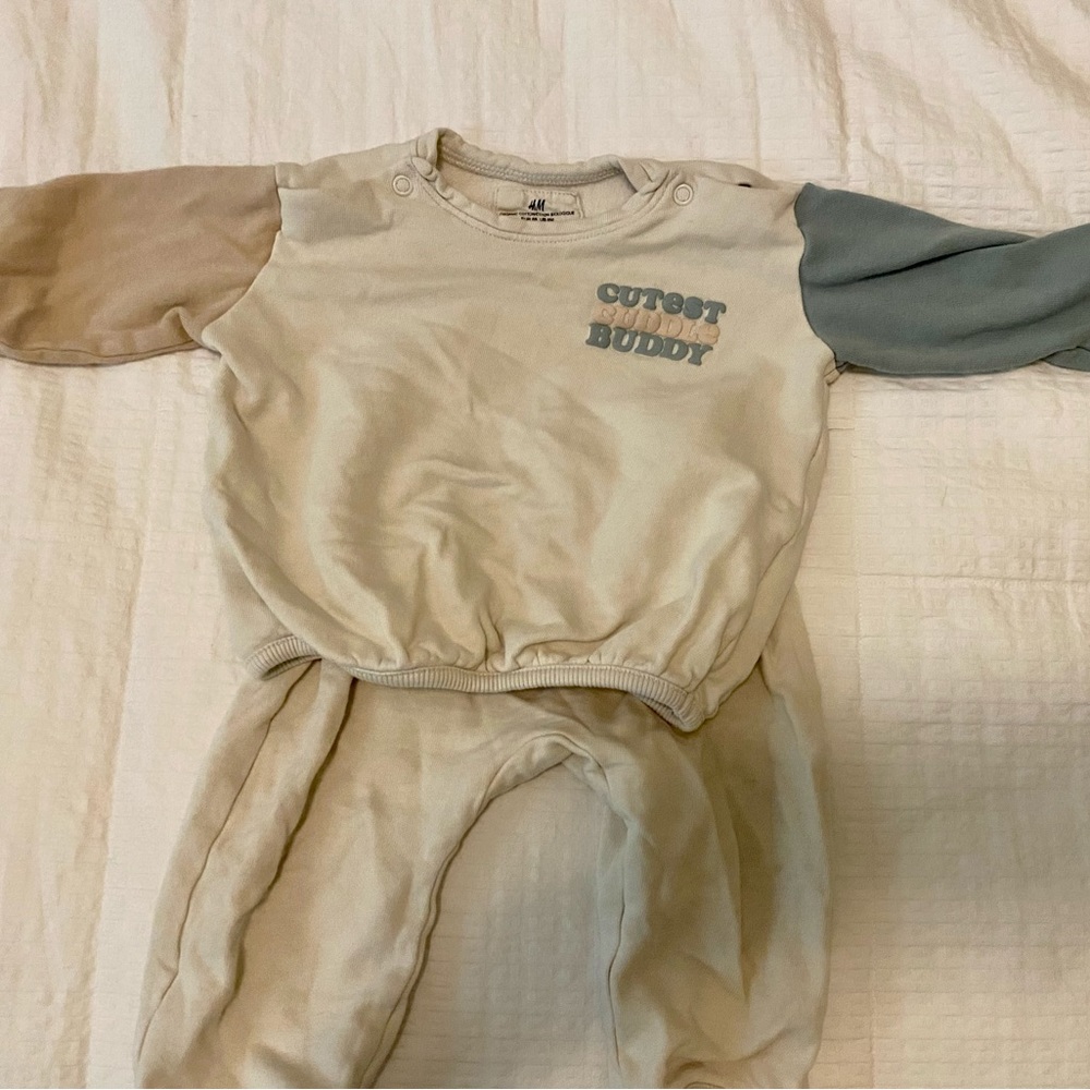 H&M sweatshirt and pants